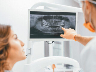 How to Save on Dental Costs by Opting for a Bulk Billing Dentist in Crystal Radiology.
